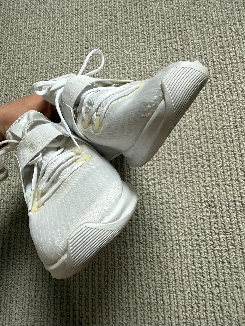 Nike Air Max Bella TR 5 Triple White Women’s 8.5 Training Shoes DD9285-100